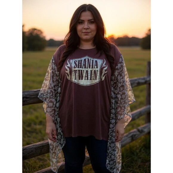 Upcycled handmade One Size Fits All Shania Twain Boho Tee Tshirt Poncho - Picture 4 of 4